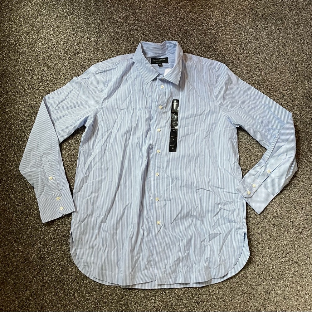 NWT banana republic boyfriend pinstripe button down - Picture 3 of 5